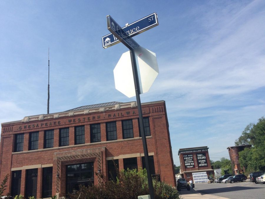 Hendricks+Breathes+Life+Back+into+Old+Railway+Station